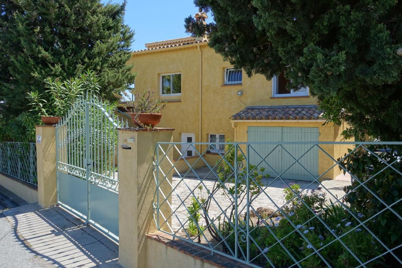 Villa Macoran 2 Etoiles Saint Aygulf Exterior photo